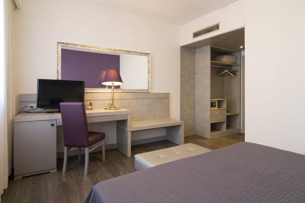 Hotel Alan أنسولا ديليميليا المظهر الخارجي الصورة