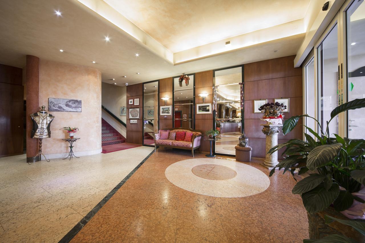 Hotel Alan أنسولا ديليميليا المظهر الخارجي الصورة